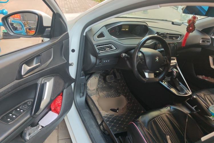 Used Peugeot 308 2018 1.6L Automatic Luxury Edition Driver Seat