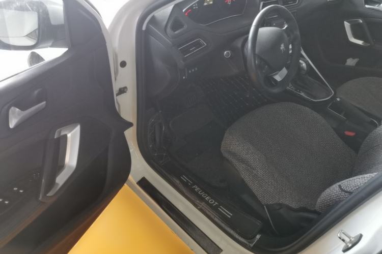 Used Peugeot 308 2018 1.6L Automatic Luxury Edition Driver Seat