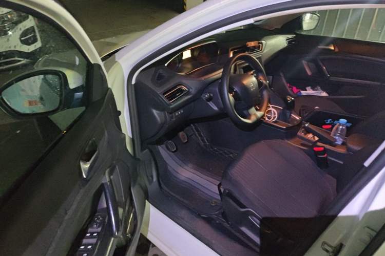 Used Peugeot 308 2018 1.6L Manual Fashion Edition Driver Seat