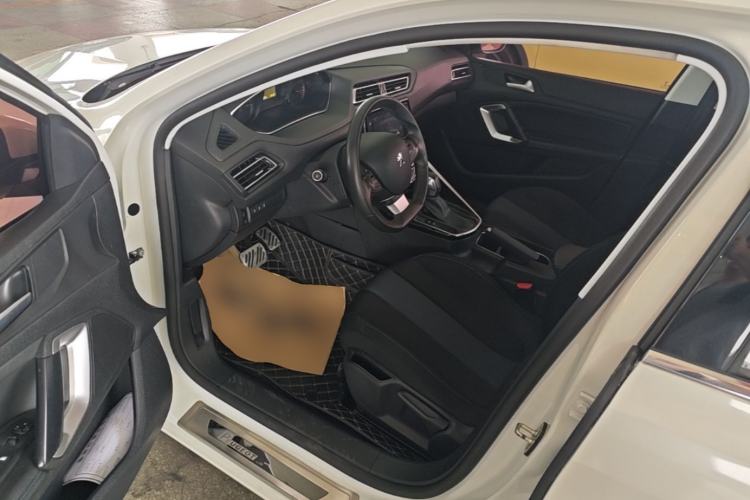 Used Peugeot 308 2018 1.6L Automatic Luxury Edition Driver Seat