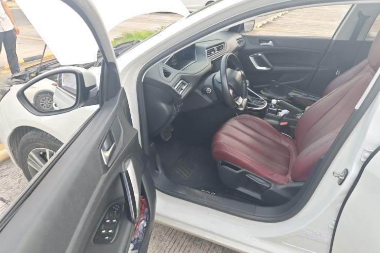 Used Peugeot 308 2018 1.6L Automatic Luxury Edition Driver Seat