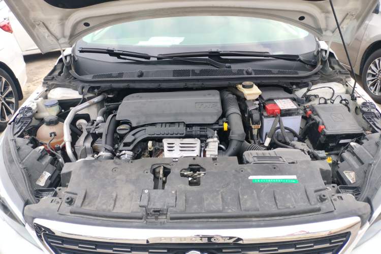 Used Peugeot 308 2018 230THP Automatic Luxury Edition Engine Bay