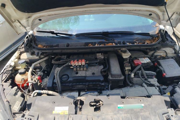 Used Peugeot 308 2018 1.6L Manual Fashion Edition Engine Bay