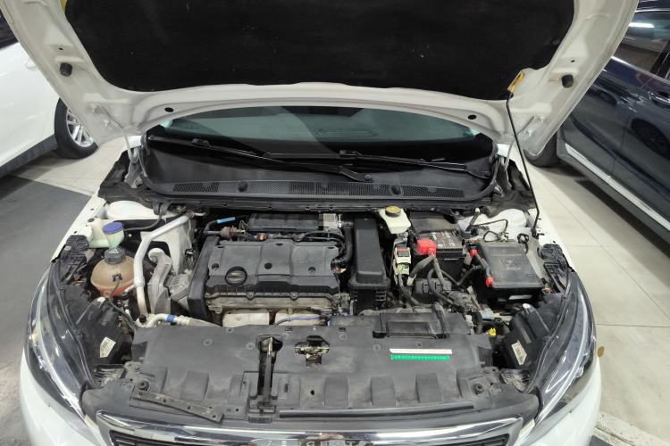 Used Peugeot 308 2018 1.6L Automatic Luxury Edition Engine Bay