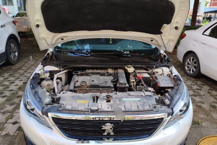 Used Peugeot 308 2018 1.6L Manual Fashion Edition Engine Bay