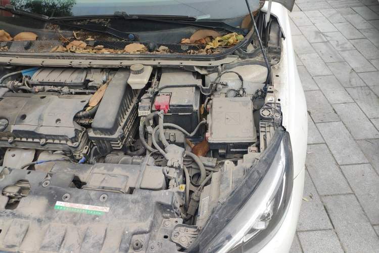 Used Peugeot 308 2018 1.6L Automatic Luxury Edition Engine Bay Left