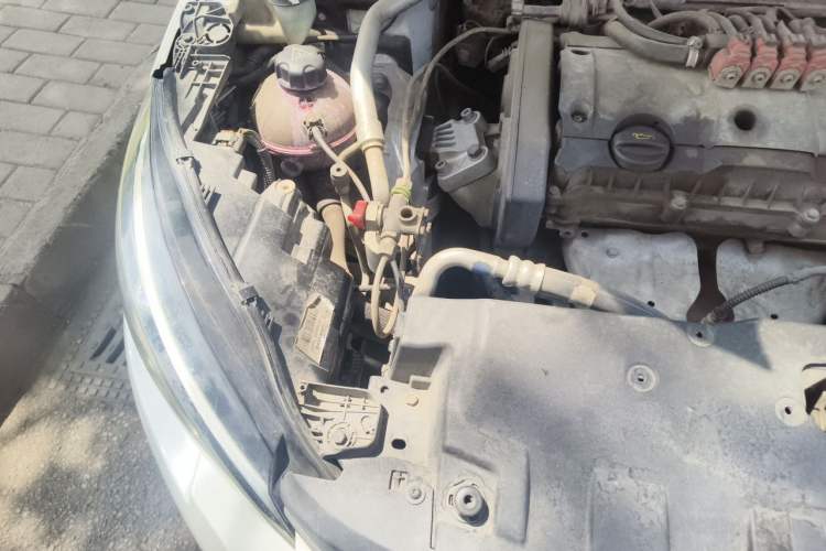 Used Peugeot 308 2018 1.6L Manual Fashion Edition Engine Bay Right