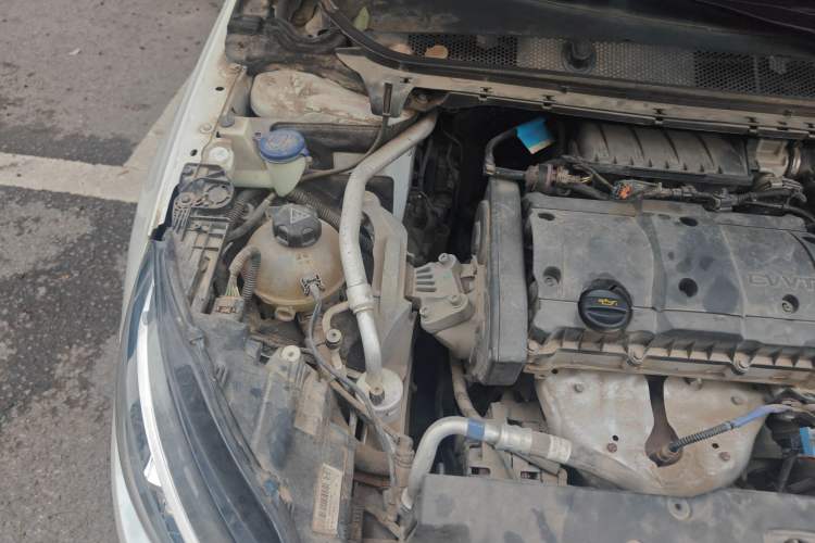 Used Peugeot 308 2018 1.6L Manual Fashion Edition Engine Bay Right