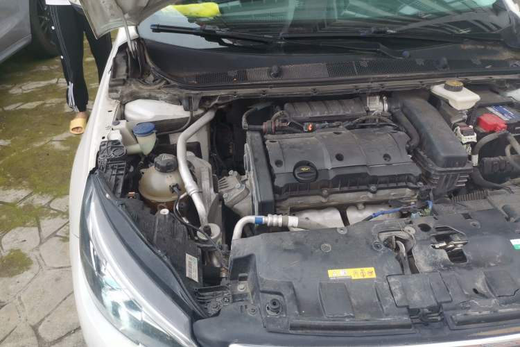 Used Peugeot 308 2018 1.6L Automatic Luxury Edition Engine Bay Right