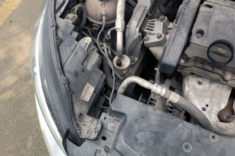 Used Peugeot 308 2018 1.6L Manual Fashion Edition Engine Bay Right