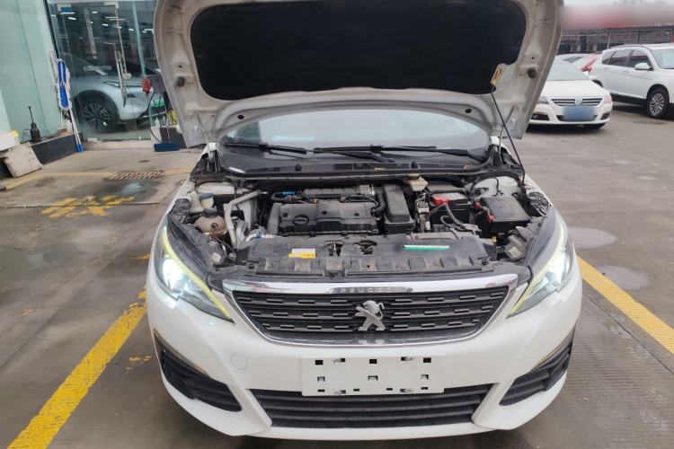 Used Peugeot 308 2018 1.6L Automatic Luxury Edition Engine Bay