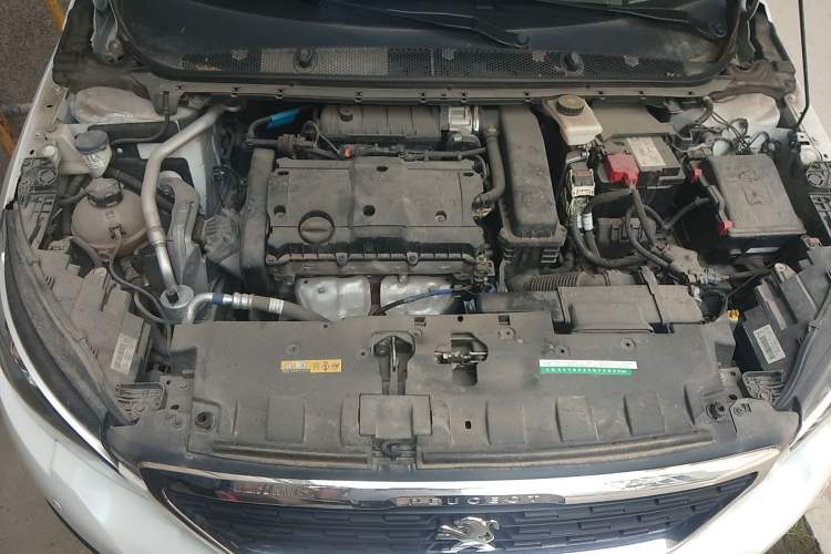 Used Peugeot 308 2018 1.6L Manual Fashion Edition Engine Bay