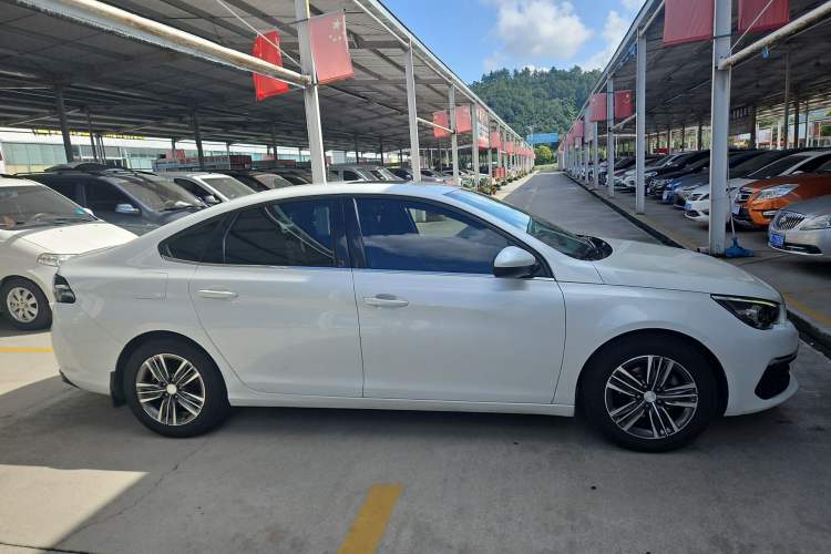 Used Peugeot 308 2018 1.6L Automatic Luxury Edition Exterior 2