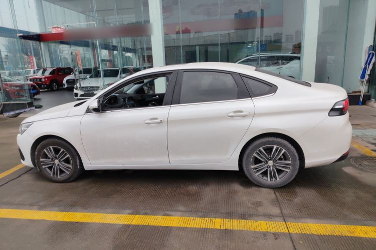 Used Peugeot 308 2018 1.6L Automatic Luxury Edition Exterior 3