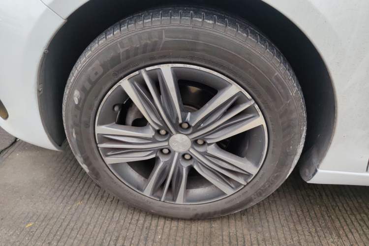 Used Peugeot 308 2018 1.6L Automatic Luxury Edition Exterior 7
