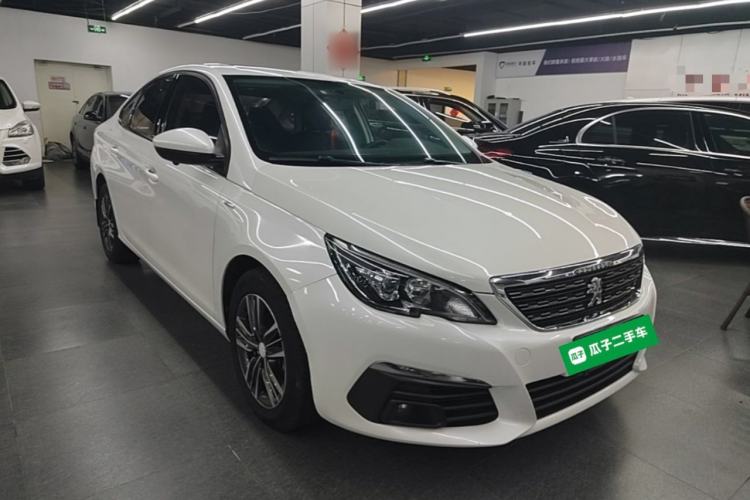 Used Peugeot 308 2018 230THP Automatic Luxury Edition Front Right 45 Deg