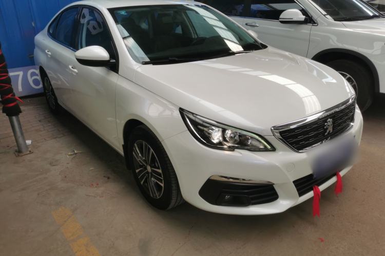 Used Peugeot 308 2018 1.6L Automatic Luxury Edition Front Right 45 Deg