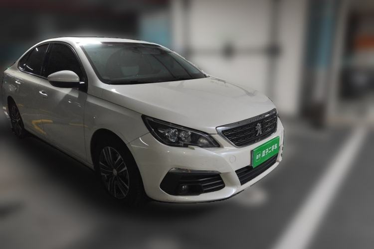 Used Peugeot 308 2018 1.6L Automatic Luxury Edition Front Right 45 Deg
