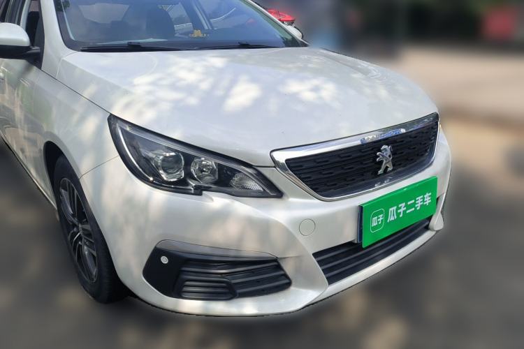 Used Peugeot 308 2018 1.6L Manual Fashion Edition Front Right 45 Deg