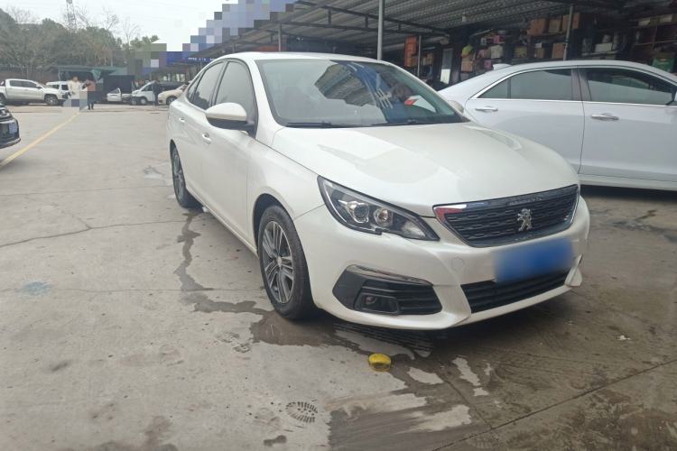 Used Peugeot 308 2018 1.6L Automatic Luxury Edition Front Right 45 Deg