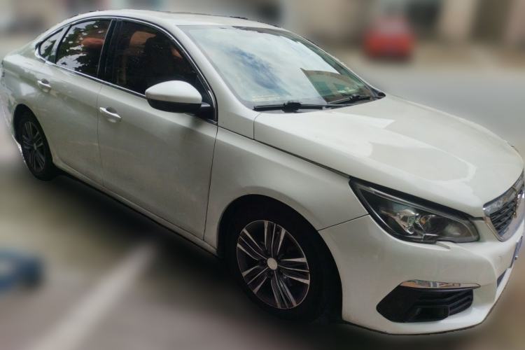 Used Peugeot 308 2018 1.6L Automatic Luxury Edition Front Right 45 Deg