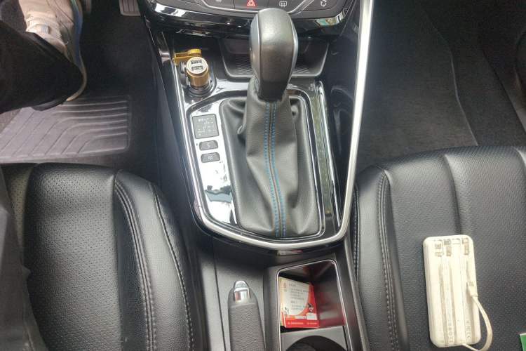 Used Peugeot 308 2018 1.6L Automatic Luxury Edition Gear Lever