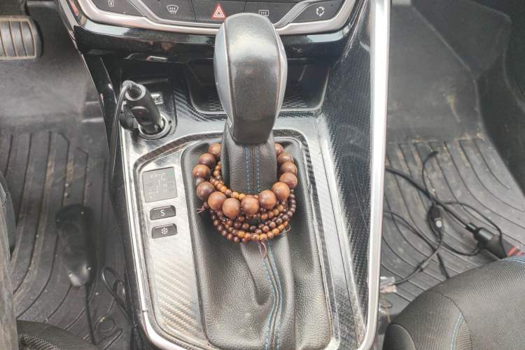 Used Peugeot 308 2018 1.6L Automatic Luxury Edition Gear Lever