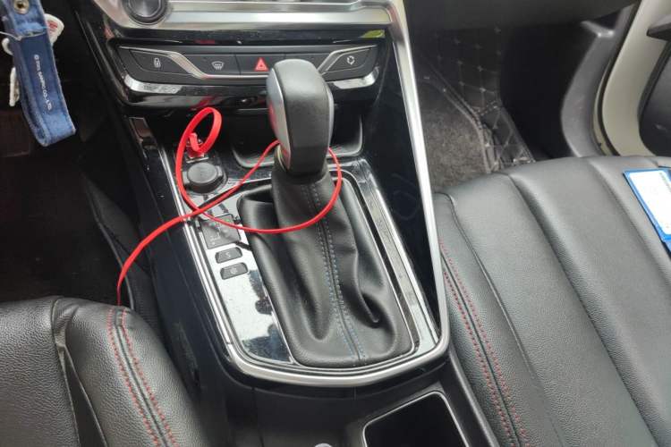 Used Peugeot 308 2018 1.6L Automatic Luxury Edition Gear Lever