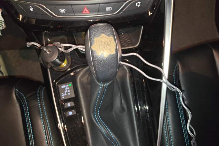 Used Peugeot 308 2018 1.6L Automatic Luxury Edition Gear Lever