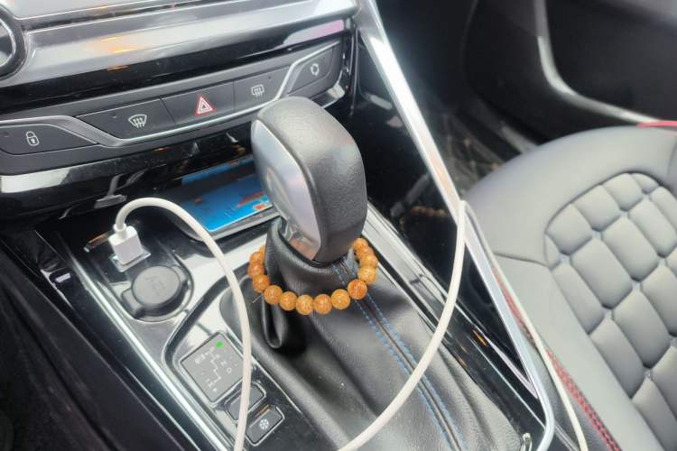 Used Peugeot 308 2018 1.6L Automatic Luxury Edition Gear Lever