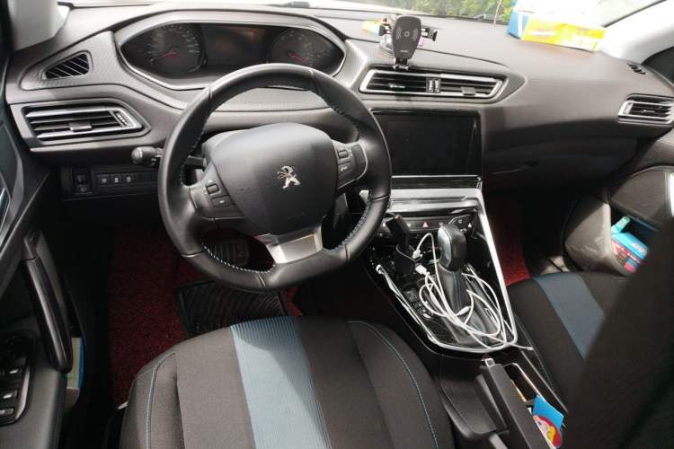 Used Peugeot 308 2018 1.6L Automatic Luxury Edition Interior 2