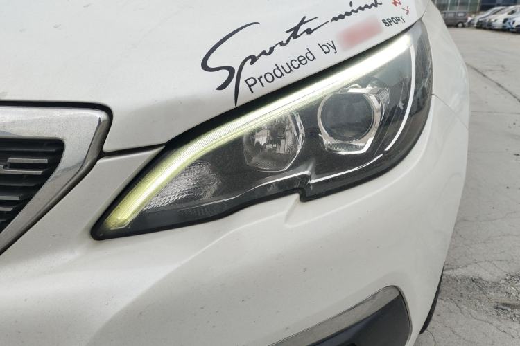 Used Peugeot 308 2018 1.6L Automatic Luxury Edition Left Front Headlight
