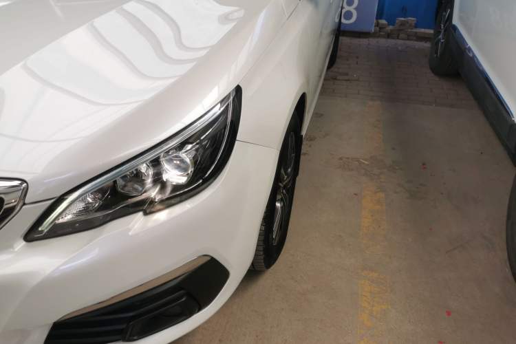 Used Peugeot 308 2018 1.6L Automatic Luxury Edition Left Front Headlight