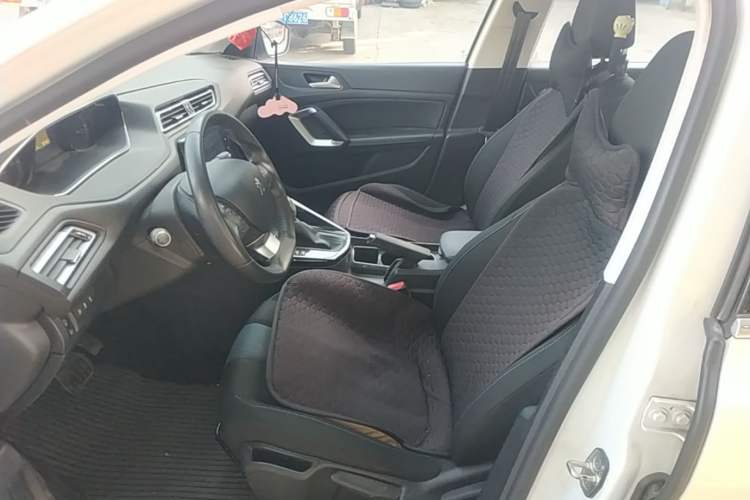 Used Peugeot 308 2018 1.6L Automatic Luxury Edition Left Front Seat
