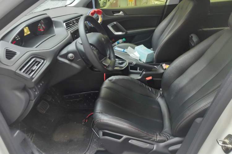 Used Peugeot 308 2018 1.6L Automatic Luxury Edition Left Front Seat