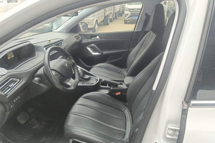 Used Peugeot 308 2018 1.6L Automatic Luxury Edition Left Front Seat