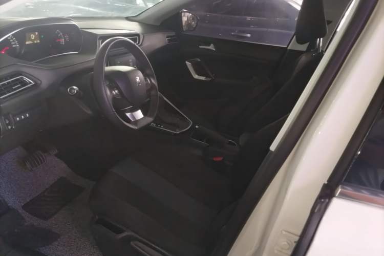 Used Peugeot 308 2018 1.6L Automatic Luxury Edition Left Front Seat