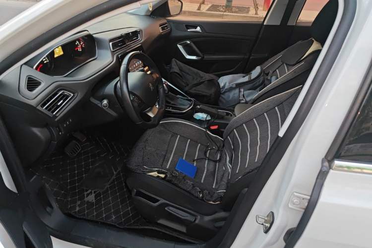 Used Peugeot 308 2018 1.6L Automatic Luxury Edition Left Front Seat