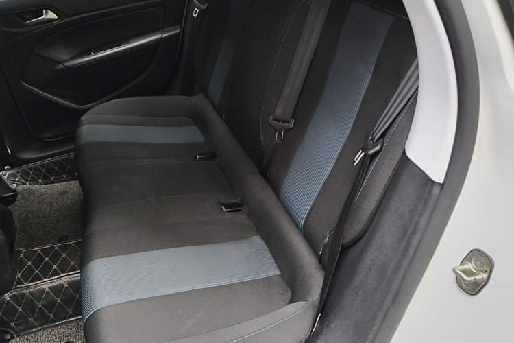 Used Peugeot 308 2018 1.6L Automatic Luxury Edition Left Rear Seat