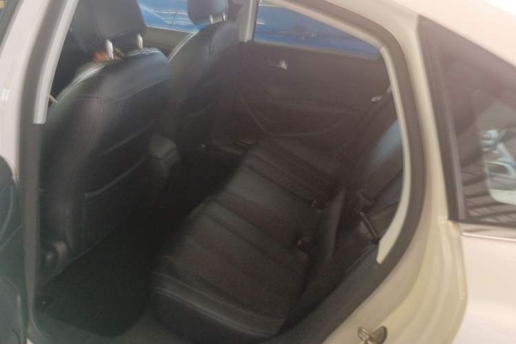 Used Peugeot 308 2018 1.6L Automatic Luxury Edition Left Rear Seat