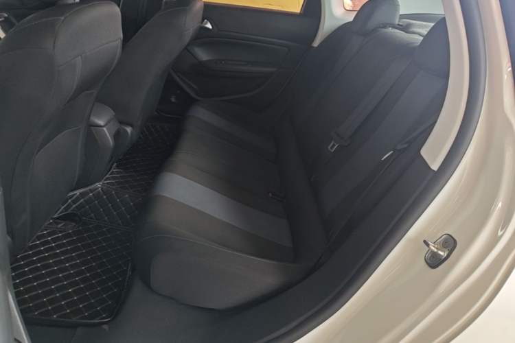 Used Peugeot 308 2018 1.6L Automatic Luxury Edition Left Rear Seat