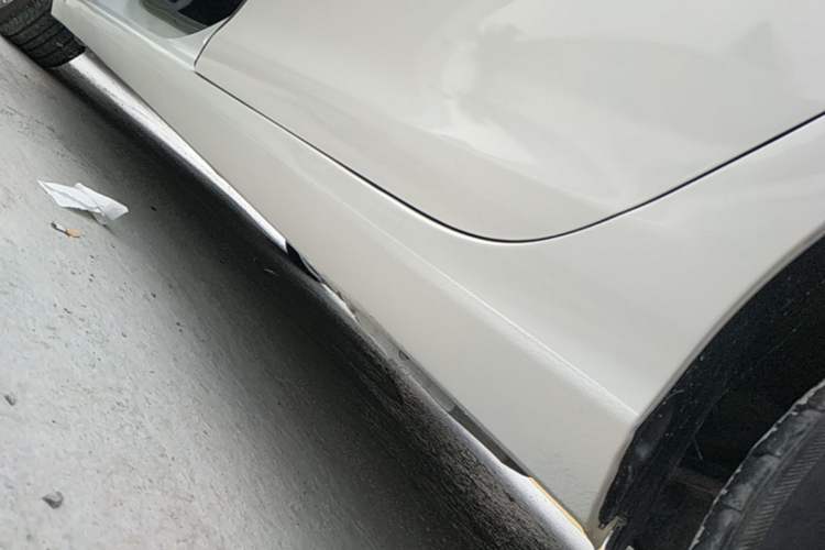 Used Peugeot 308 2018 1.6L Automatic Luxury Edition Left Side Sill