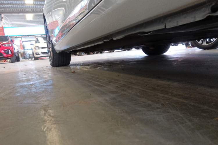 Used Peugeot 308 2018 1.6L Automatic Luxury Edition Left Side Sill