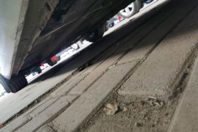 Used Peugeot 308 2018 1.6L Automatic Luxury Edition Left Side Sill