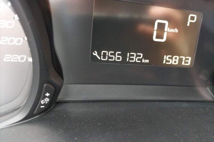Used Peugeot 308 2018 1.6L Automatic Luxury Edition Odometer Close Up