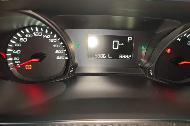 Used Peugeot 308 2018 230THP Automatic Luxury Edition Odometer Close Up