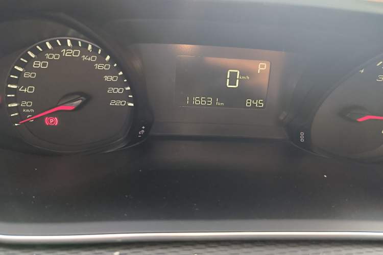 Used Peugeot 308 2018 1.6L Automatic Luxury Edition Odometer Close Up