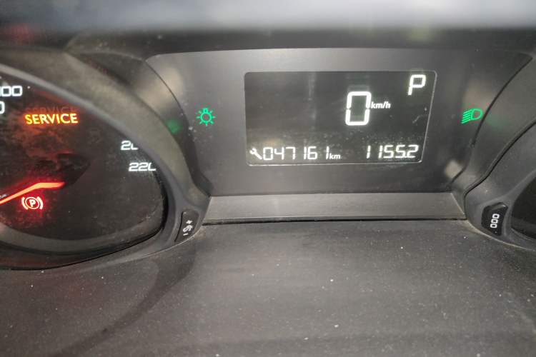 Used Peugeot 308 2018 1.6L Automatic Luxury Edition Odometer Close Up
