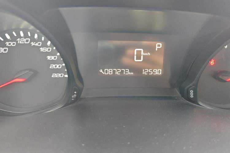 Used Peugeot 308 2018 1.6L Automatic Luxury Edition Odometer Close Up