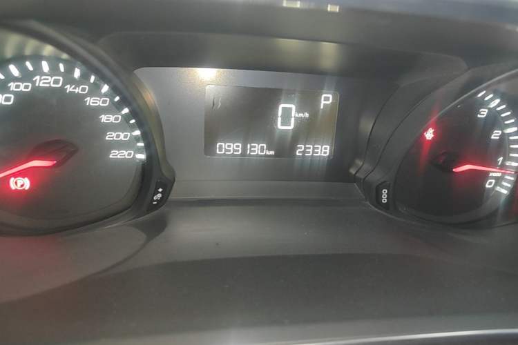 Used Peugeot 308 2018 1.6L Automatic Luxury Edition Odometer Close Up